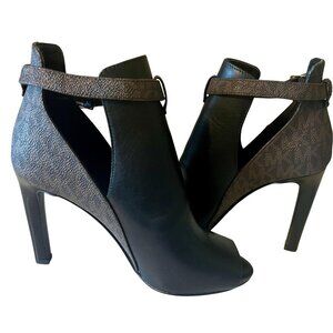Michael Kors Womens High Heel Size 5.5 Black & Brown Peep-toe Monogram Buckle